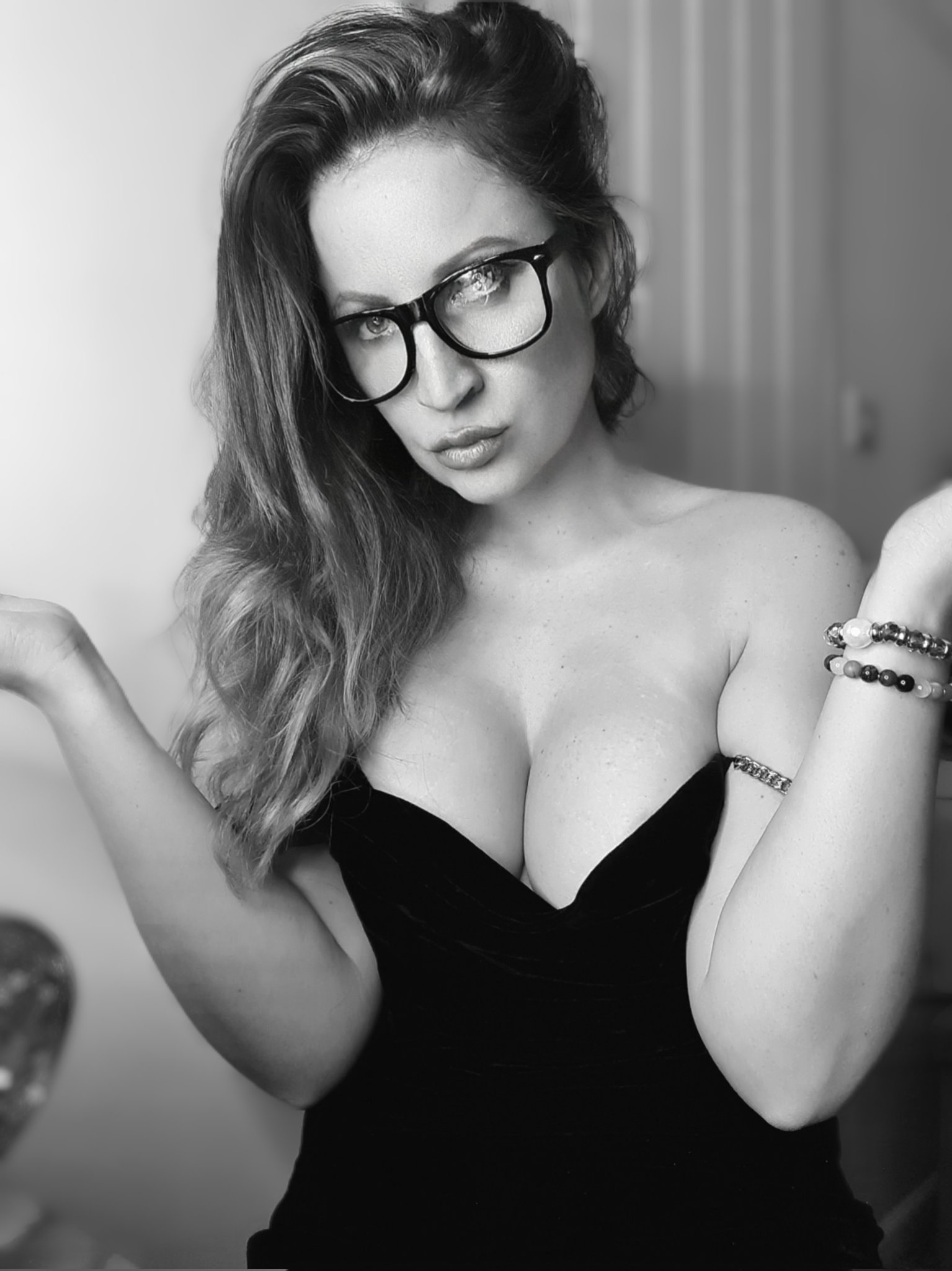 Rebecca Ray - Free pics, galleries & more at Babepedia