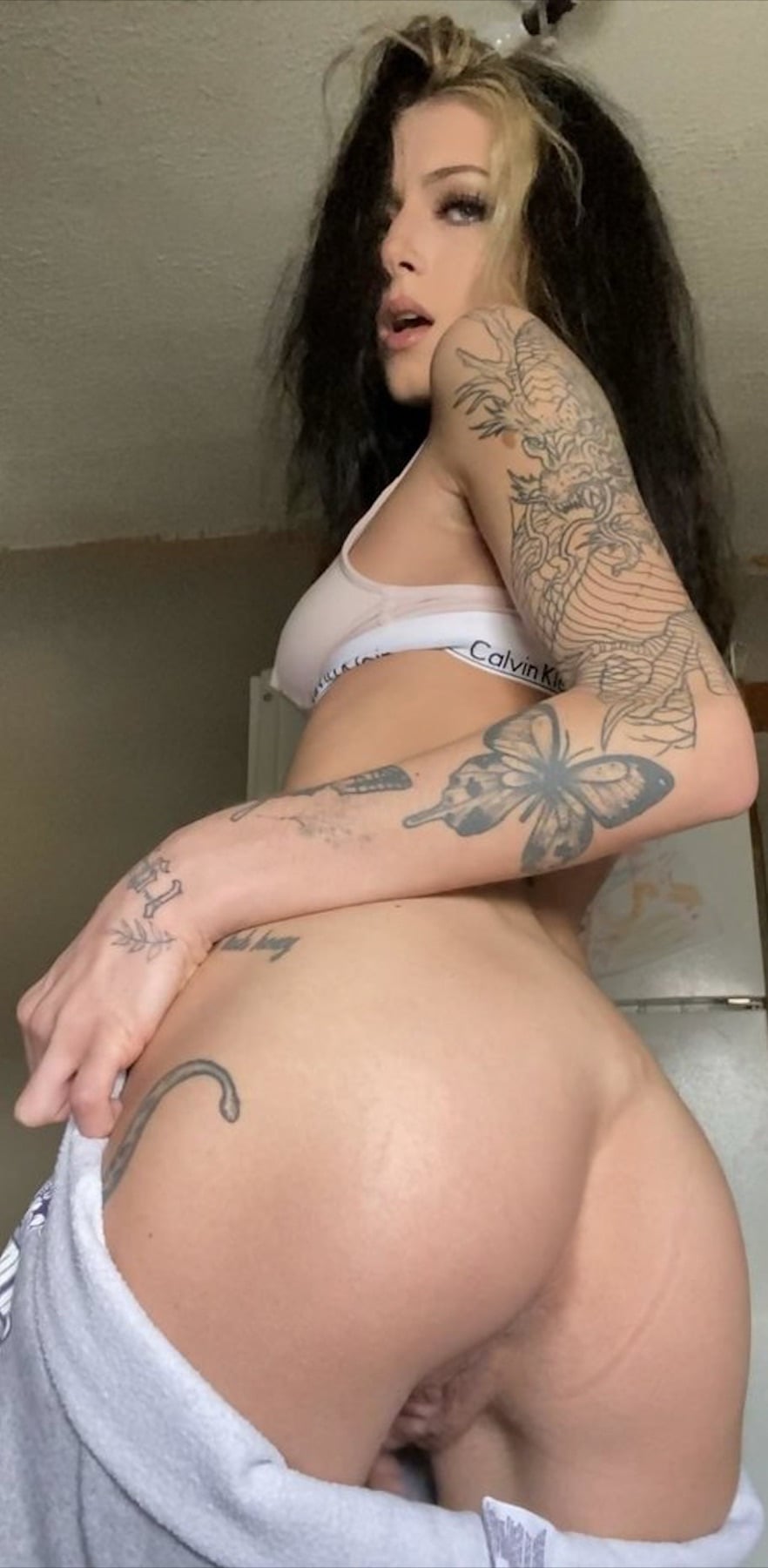 Rhy Money - Free sexy pics, galleries & more at Babepedia