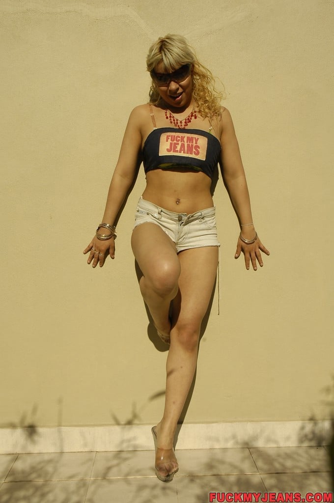 Romina Row - Aktorka porno