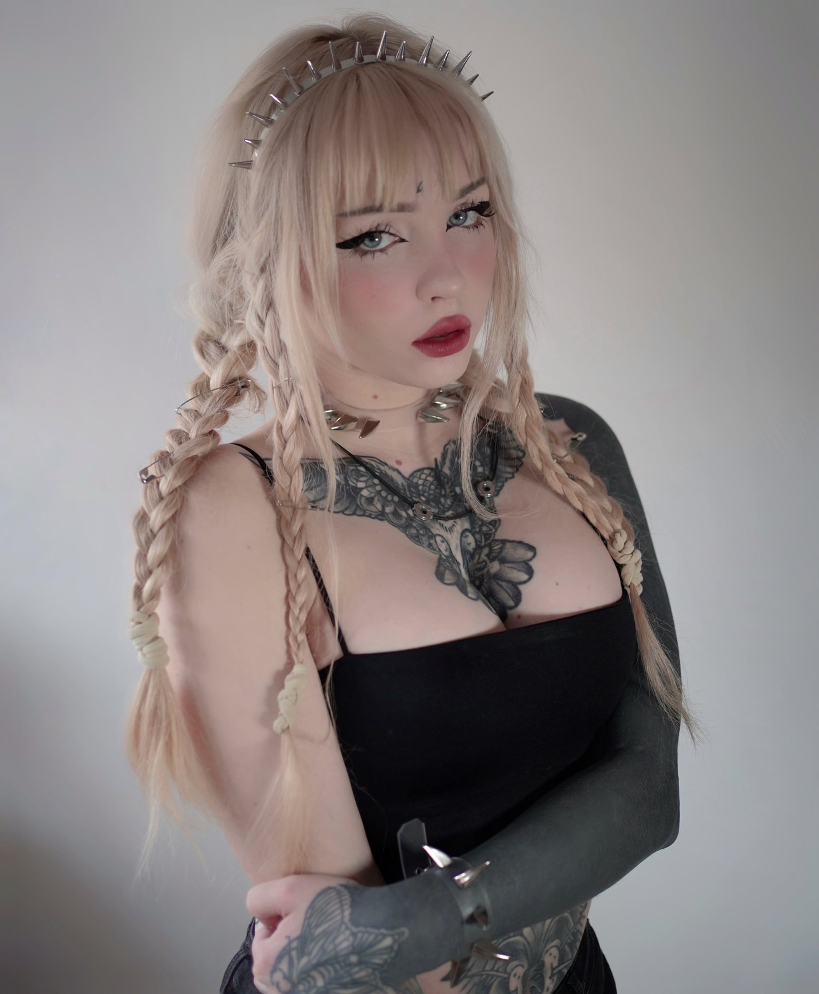 Runa Byte - Free nude pics, galleries & more at Babepedia