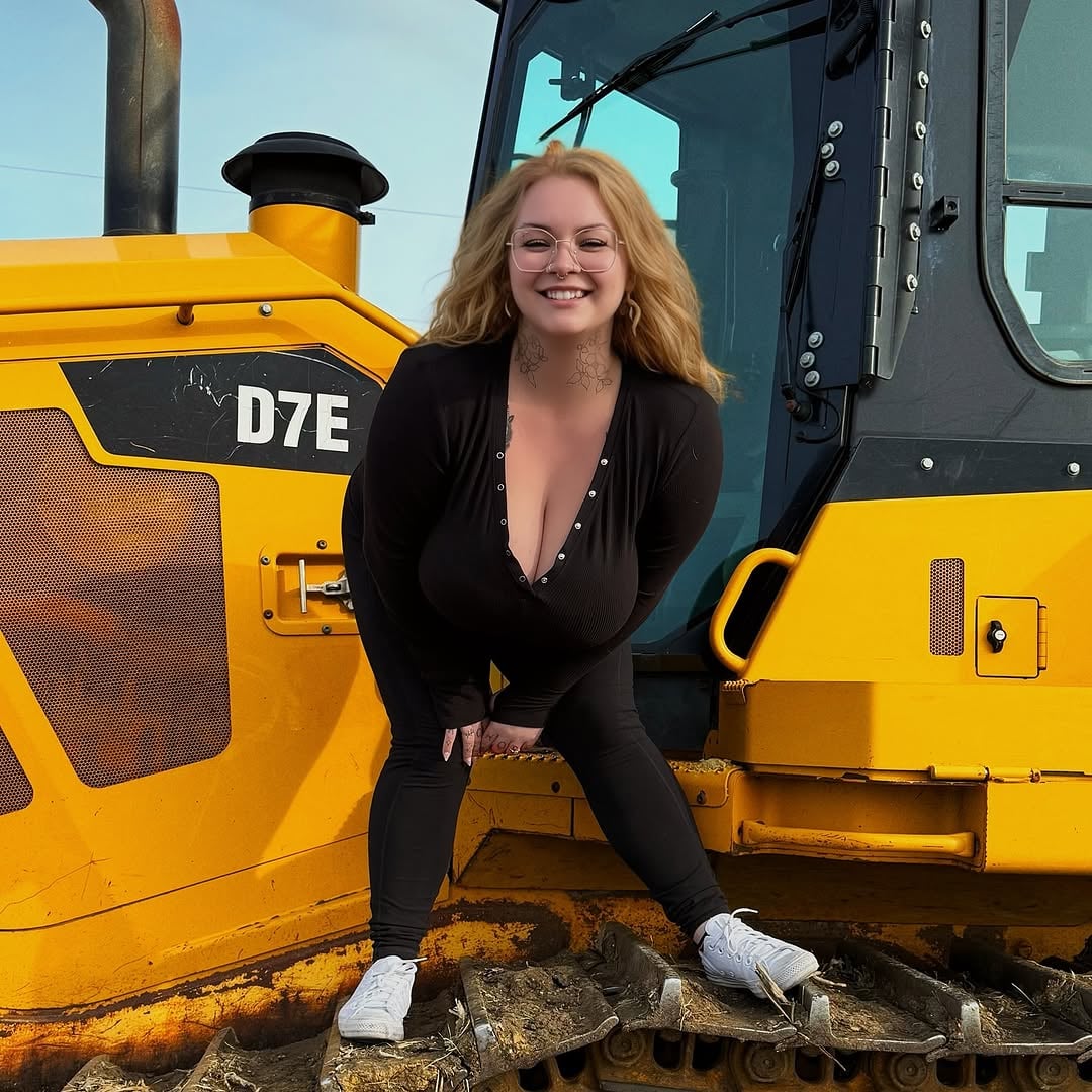 Ryann Ramona Jade - Free pics, galleries & more at Babepedia