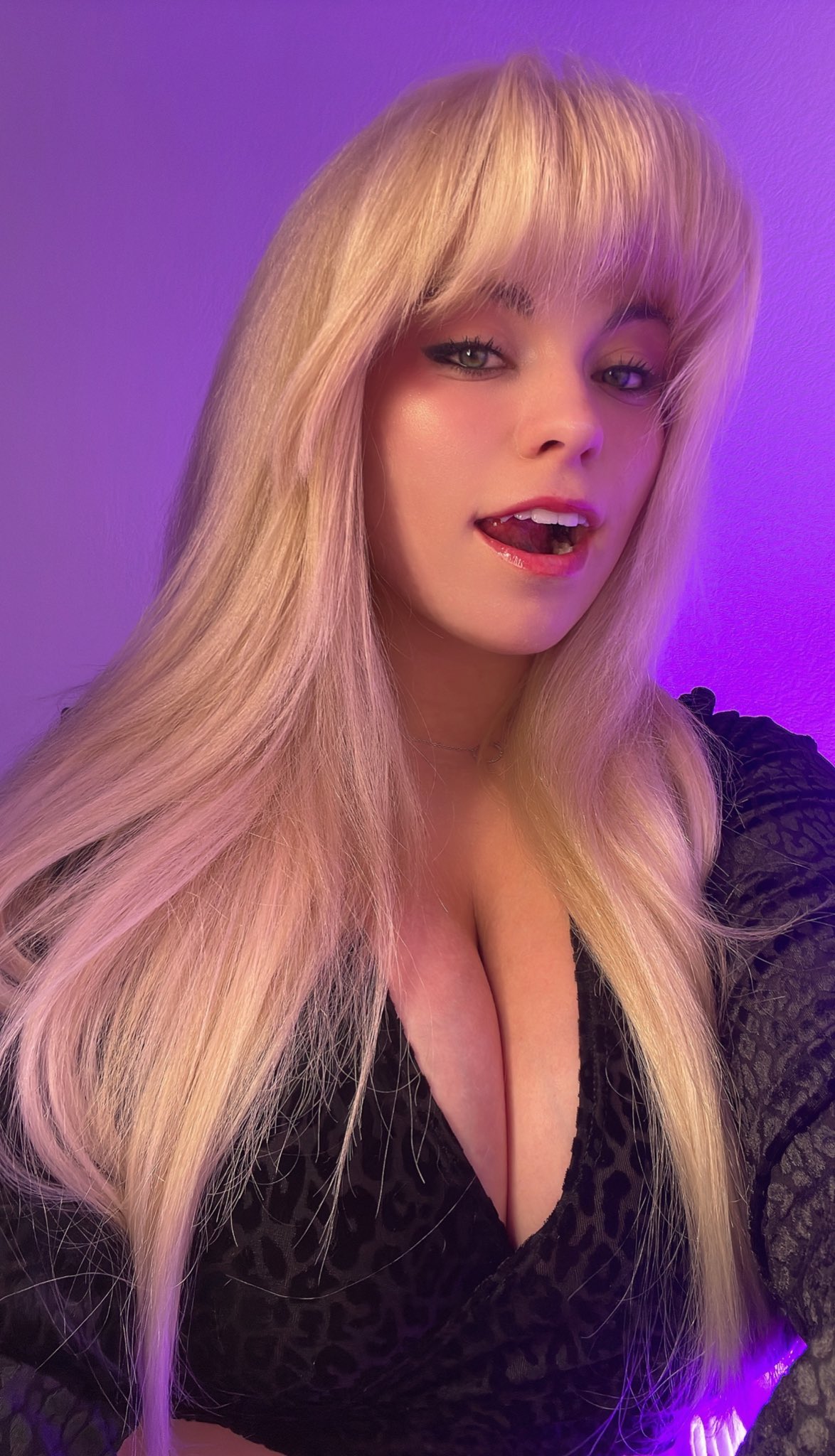 Sabrina Banks (Onlyfans) - Free nude pics, galleries & more at Babepedia