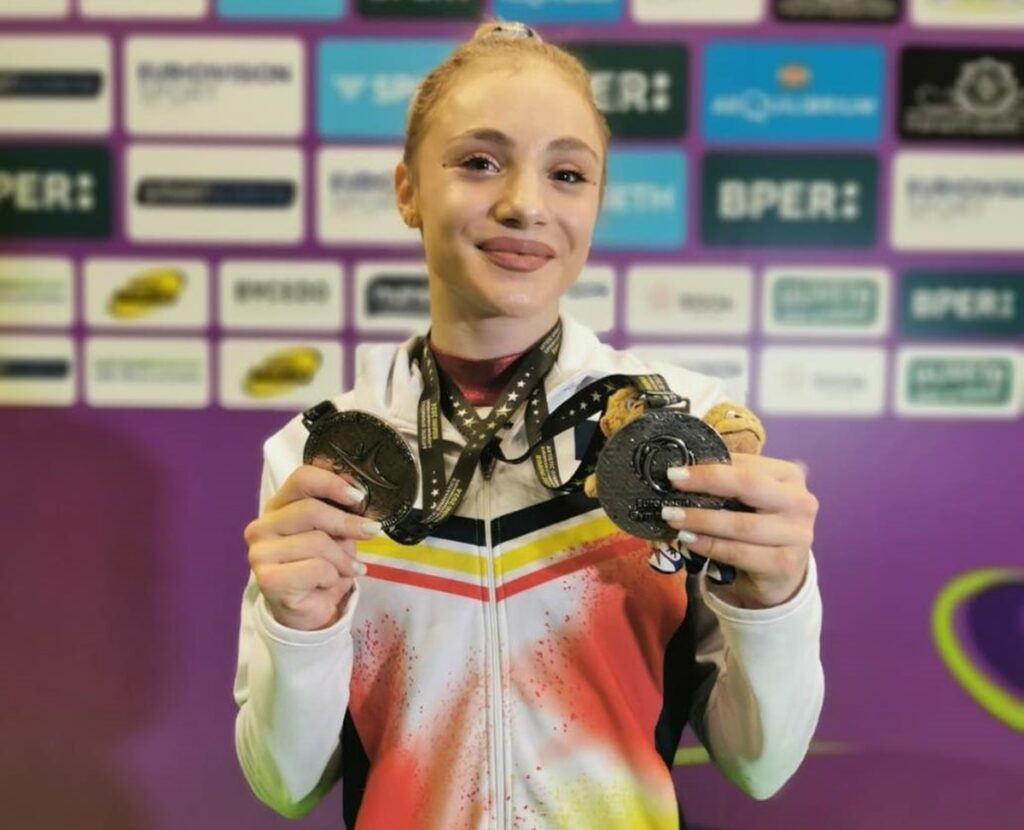 Sabrina Voinea - Sportsmenka: gimnastyczka