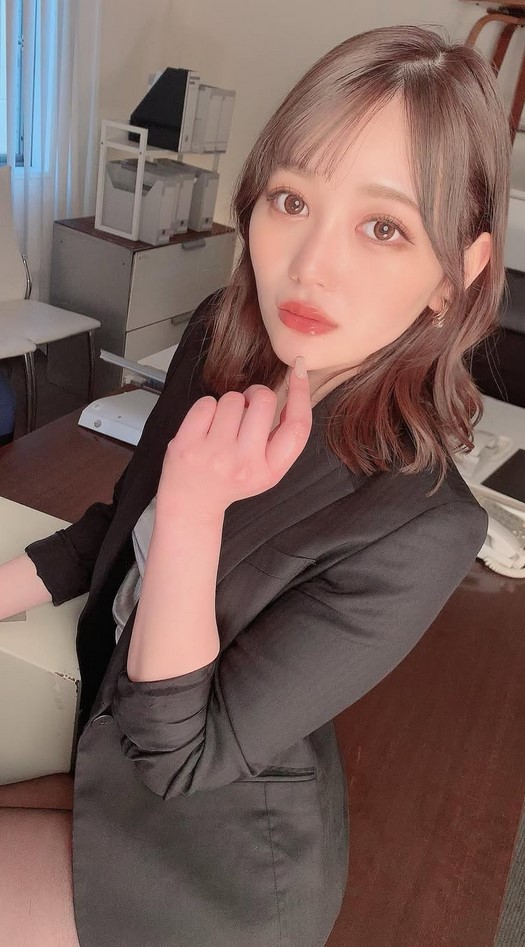 Seira Mito - Przez idola