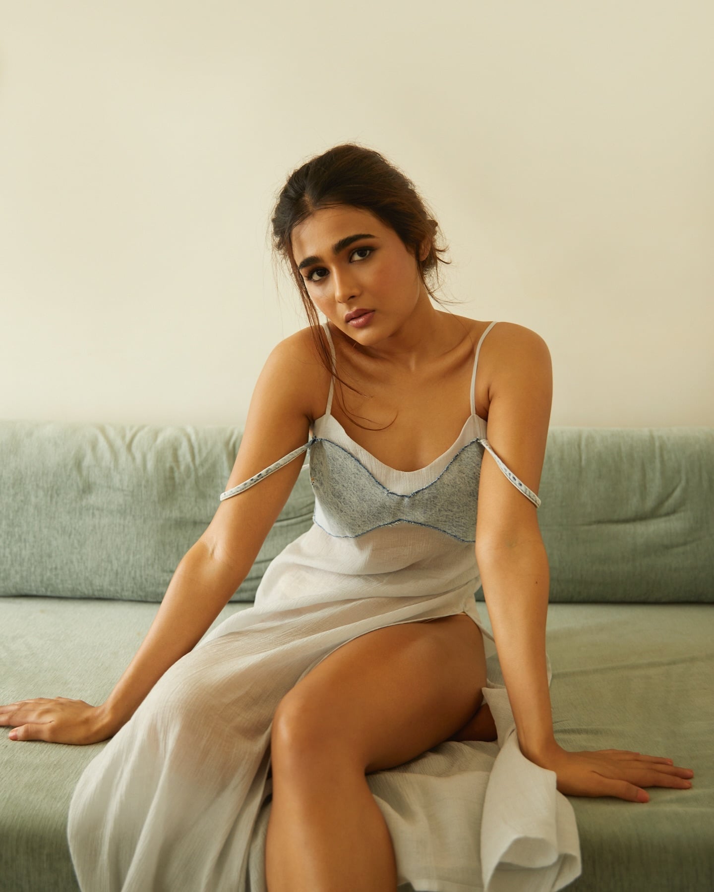 Shalini Pandey - Free pics, galleries & more at Babepedia