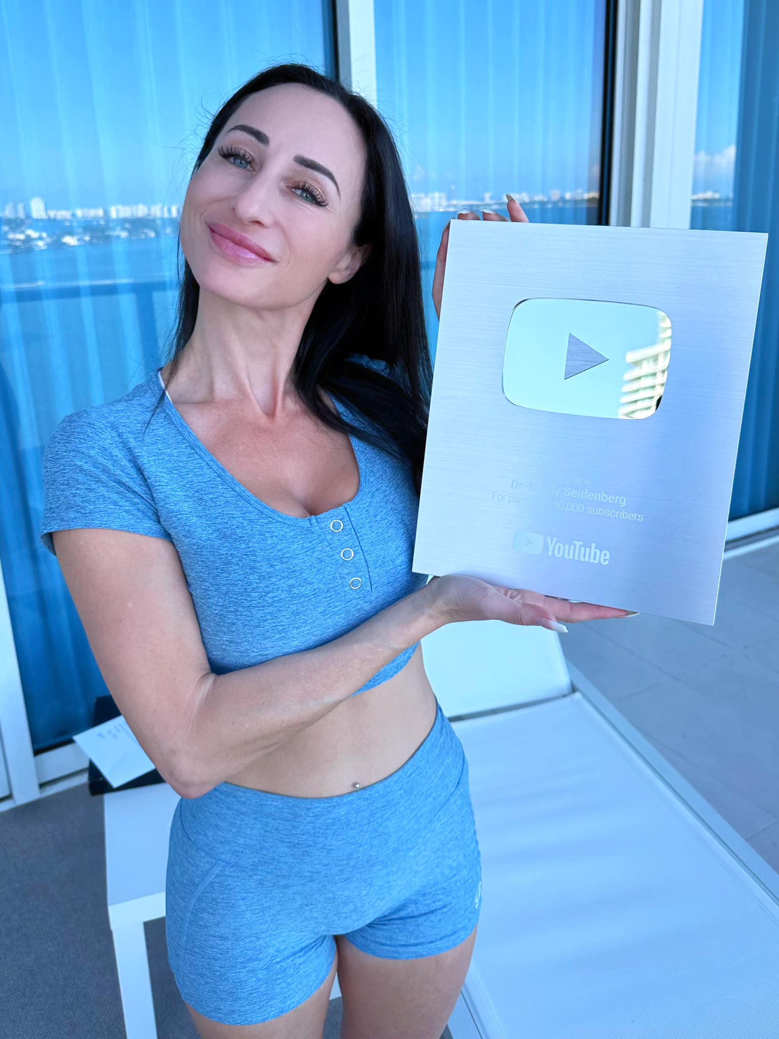 Shelly Seidenberg - Free pics, galleries & more at Babepedia