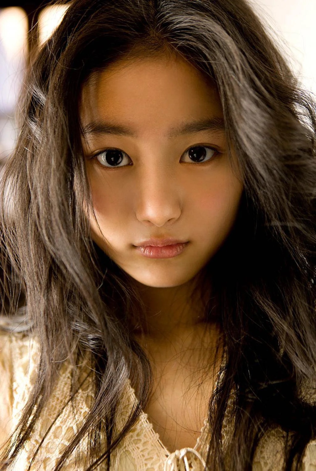Shioli Kutsuna - Free pics, galleries & more at Babepedia
