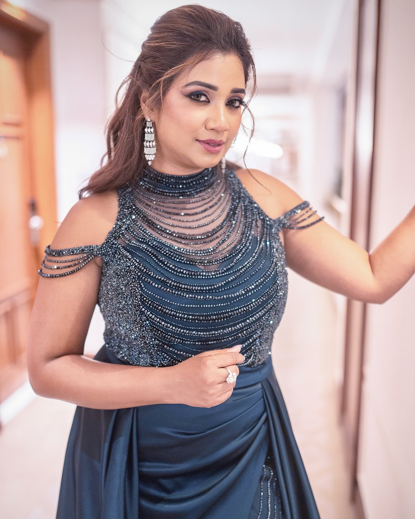 Shreya Ghoshal - Free pics, galleries & more at Babepedia
