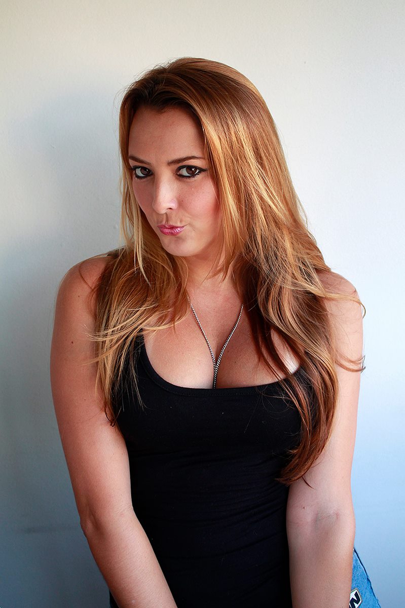 Sill Esteves - Free pics, galleries & more at Babepedia