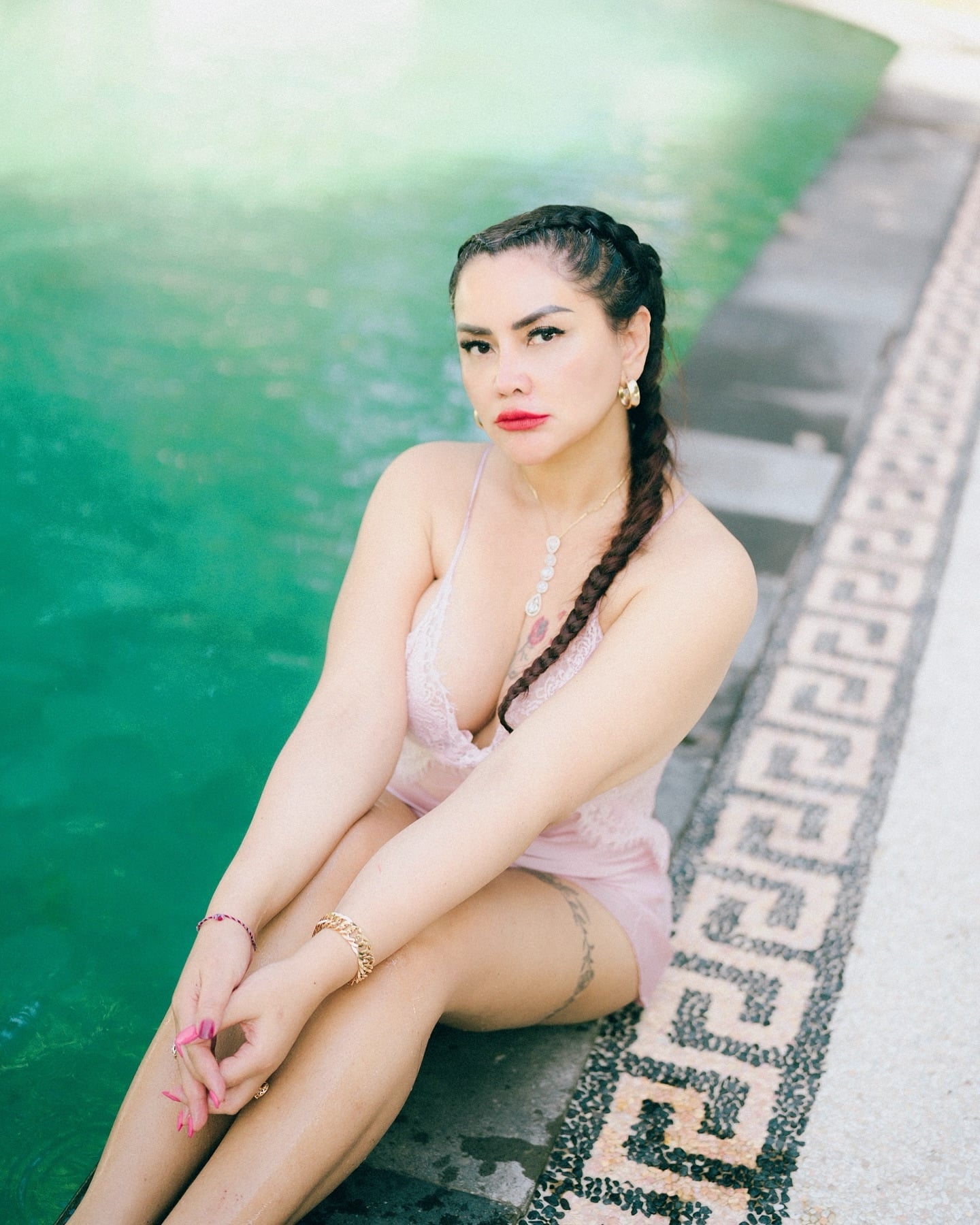 Sisca Melyana unleashing her inner goddess with a fierce expression