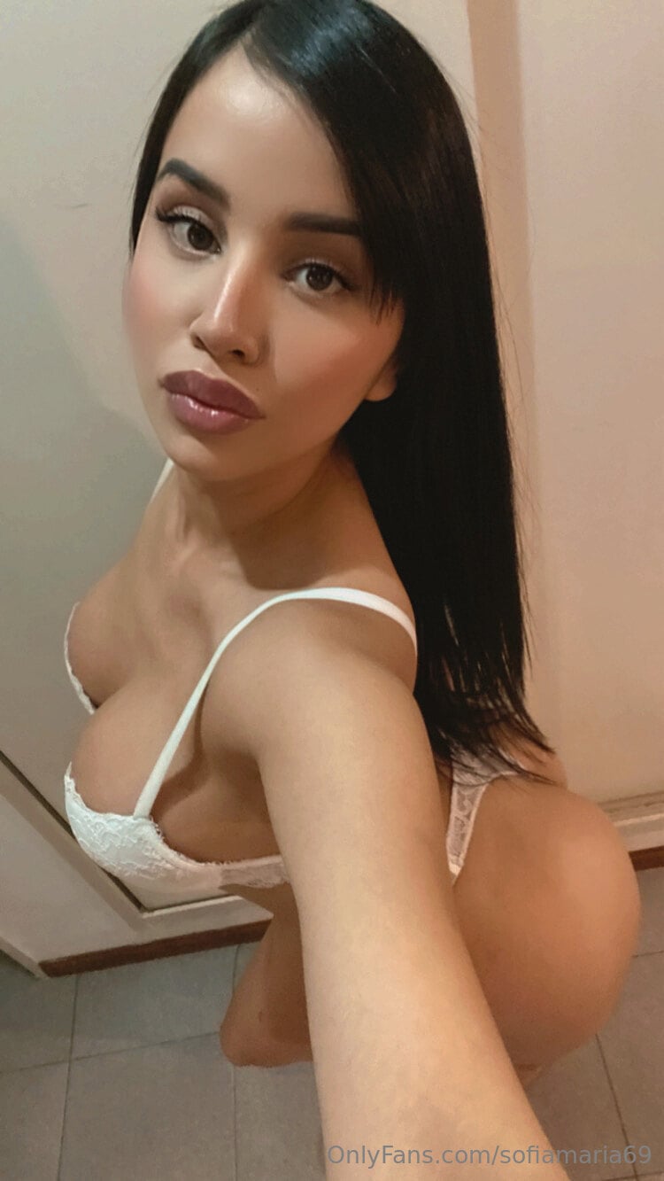 Sofia Maria - Free pics, galleries & more at Babepedia