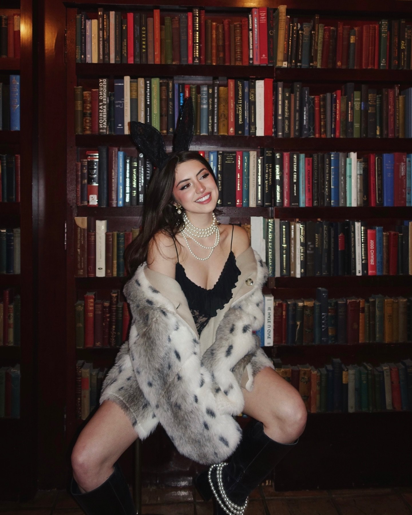 Sophie Silva - Free pics, galleries & more at Babepedia