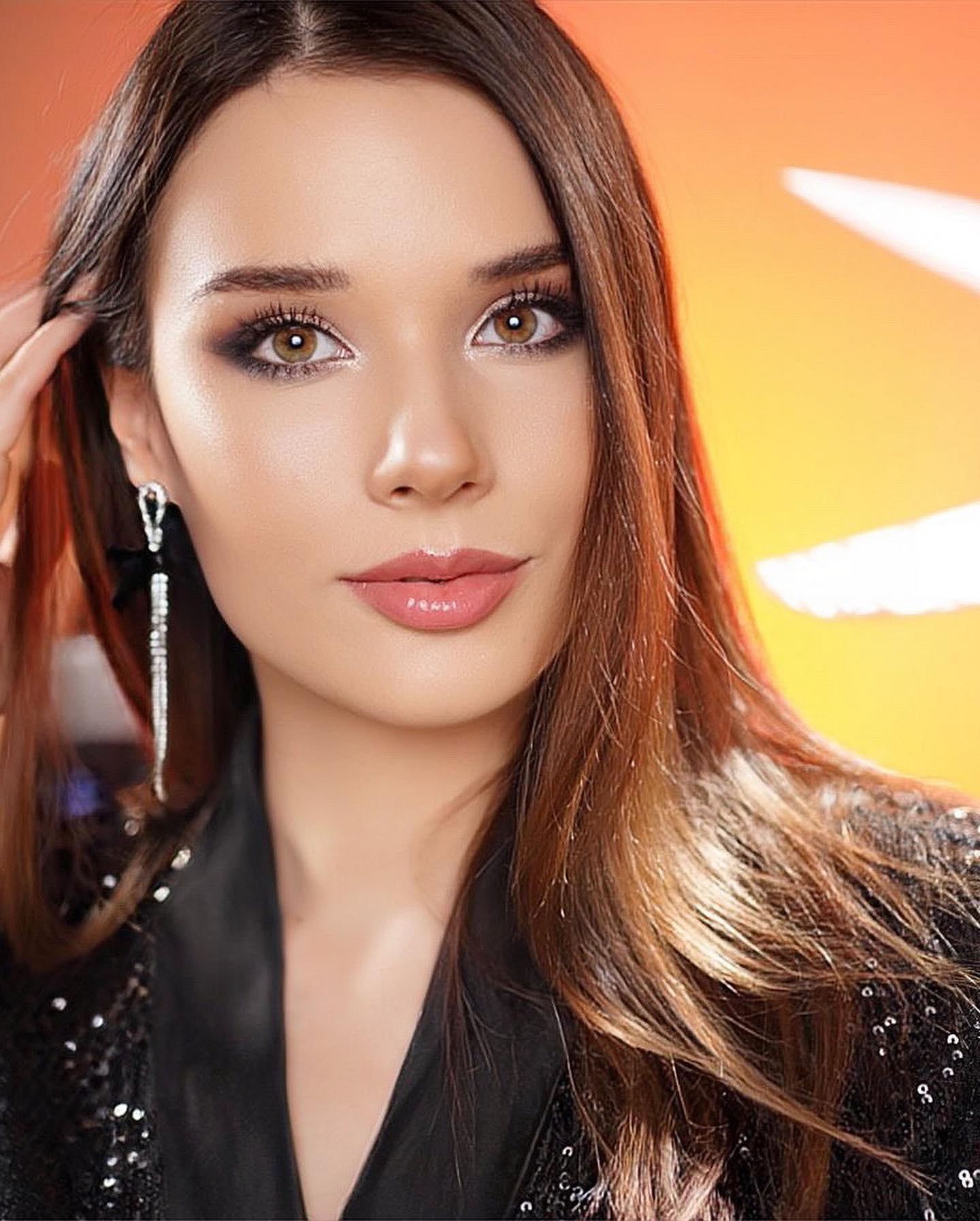 Starling ASMR - Free pics, galleries & more at Babepedia