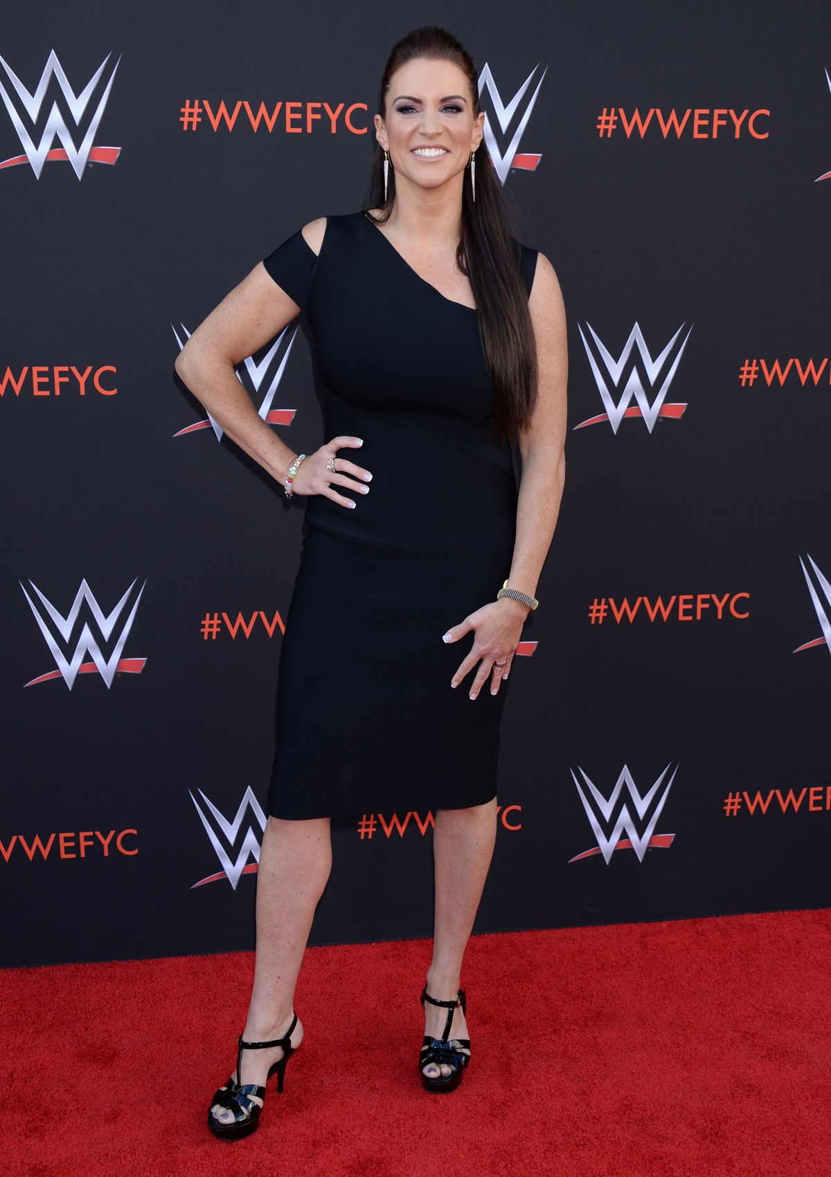 Stephanie McMahon - Free pics, galleries & more at Babepedia