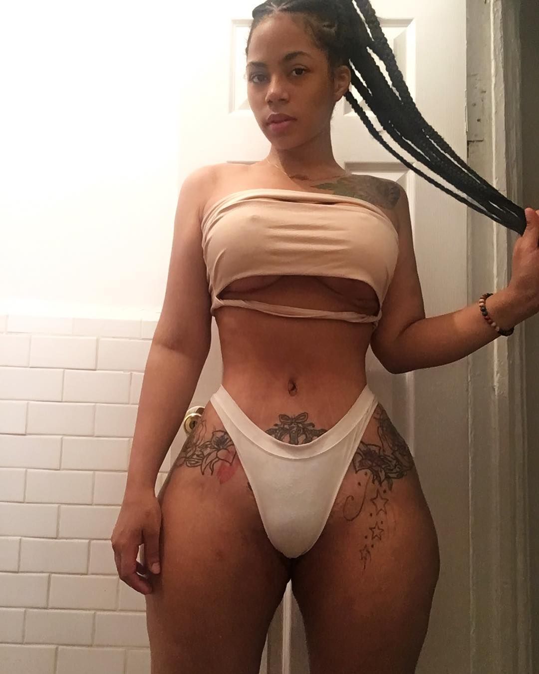 Strella Kat - Free sexy pics, galleries & more at Babepedia