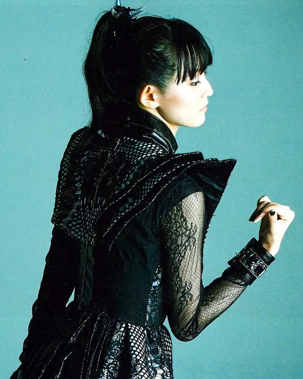 Suzuka Nakamoto - Free pics, galleries & more at Babepedia