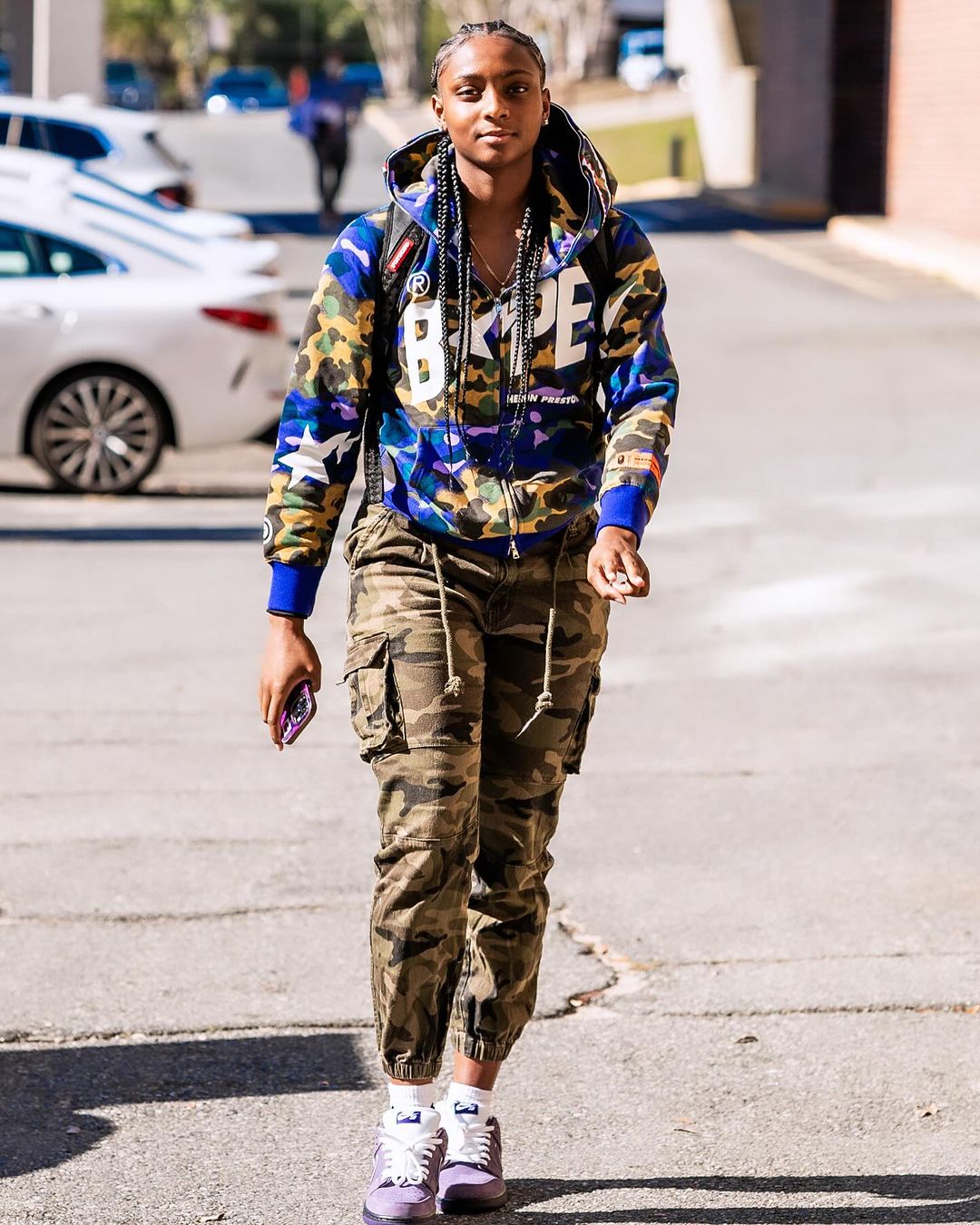 Ta`Niya Latson - Sportsmenka: koszykarz