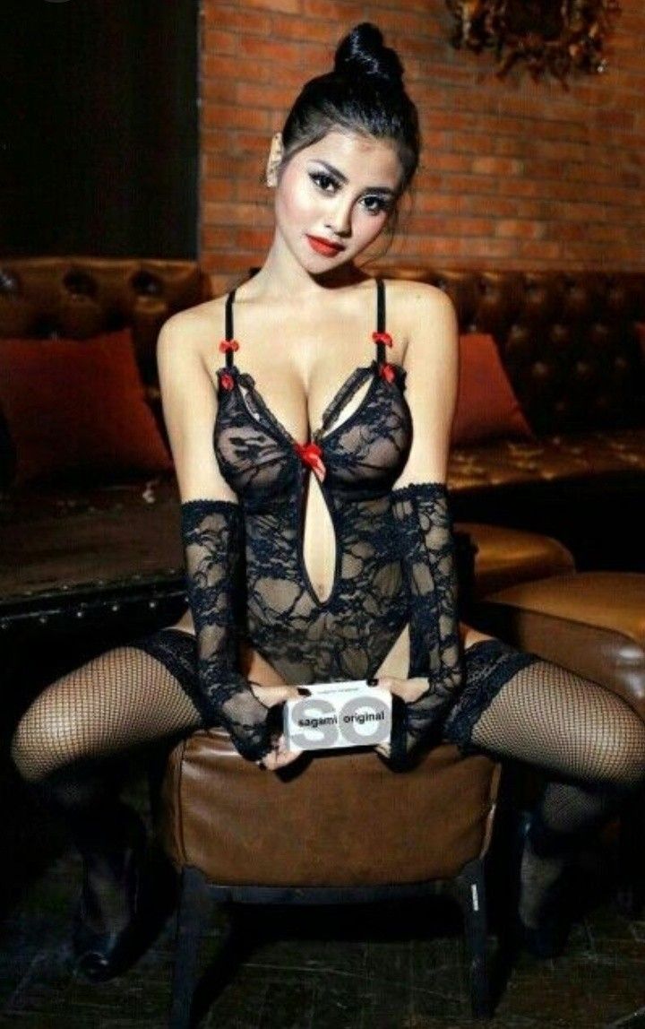 Tania Ayu - Free pics, galleries & more at Babepedia