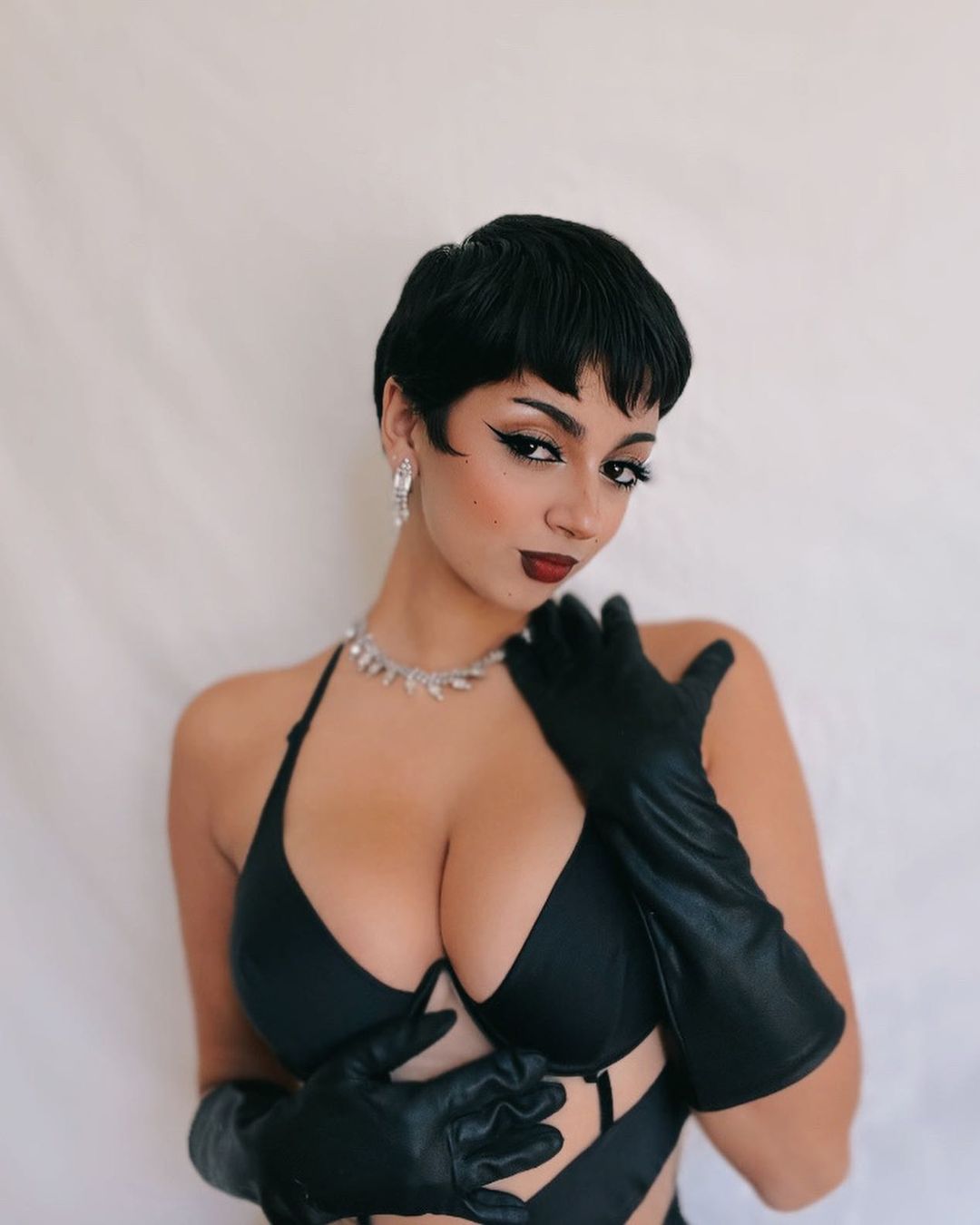 Thatmfanastasia - Free pics, galleries & more at Babepedia