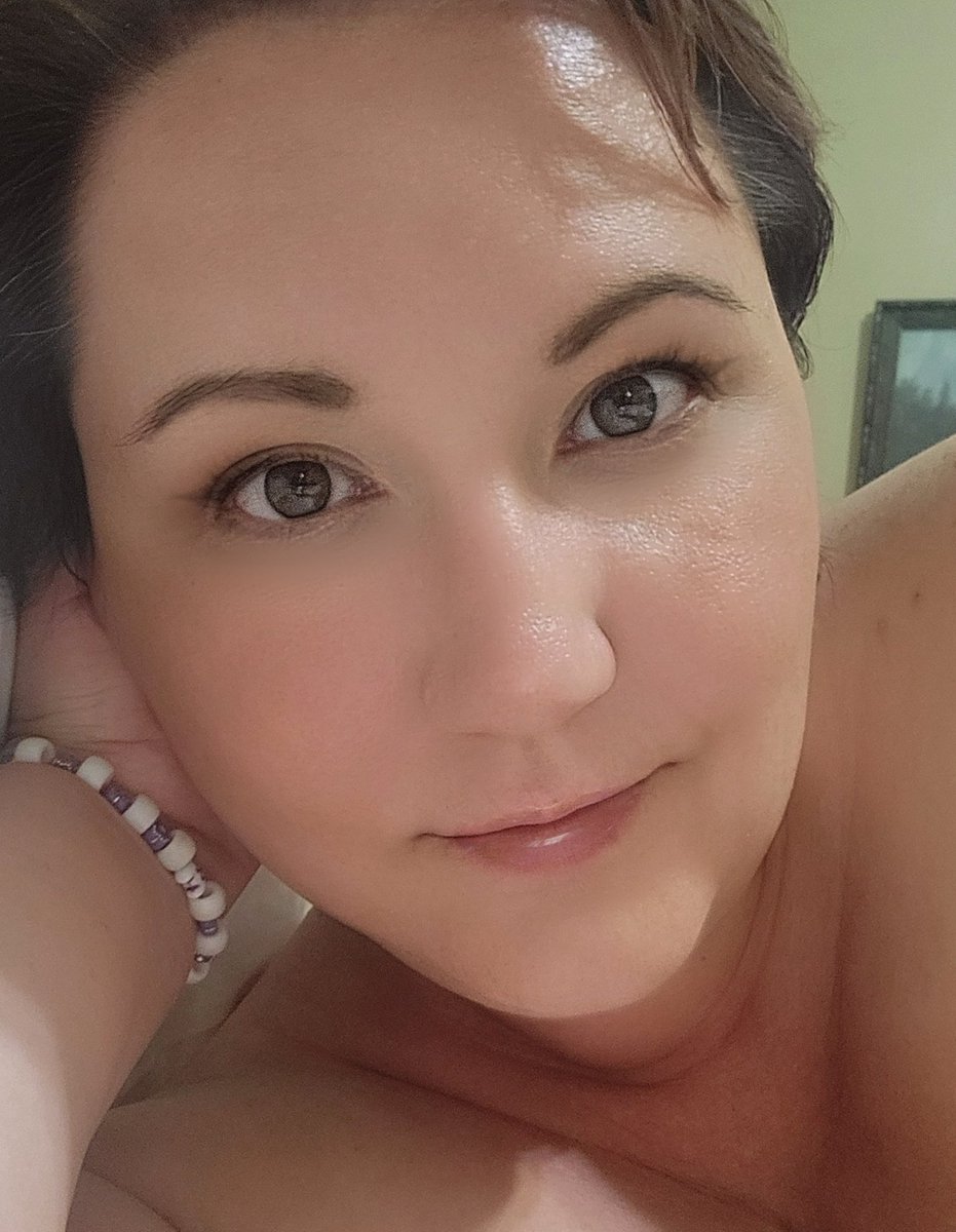 Valerie Belle - Cosplayer, Aktorka porno, Aktorka, Youtuber