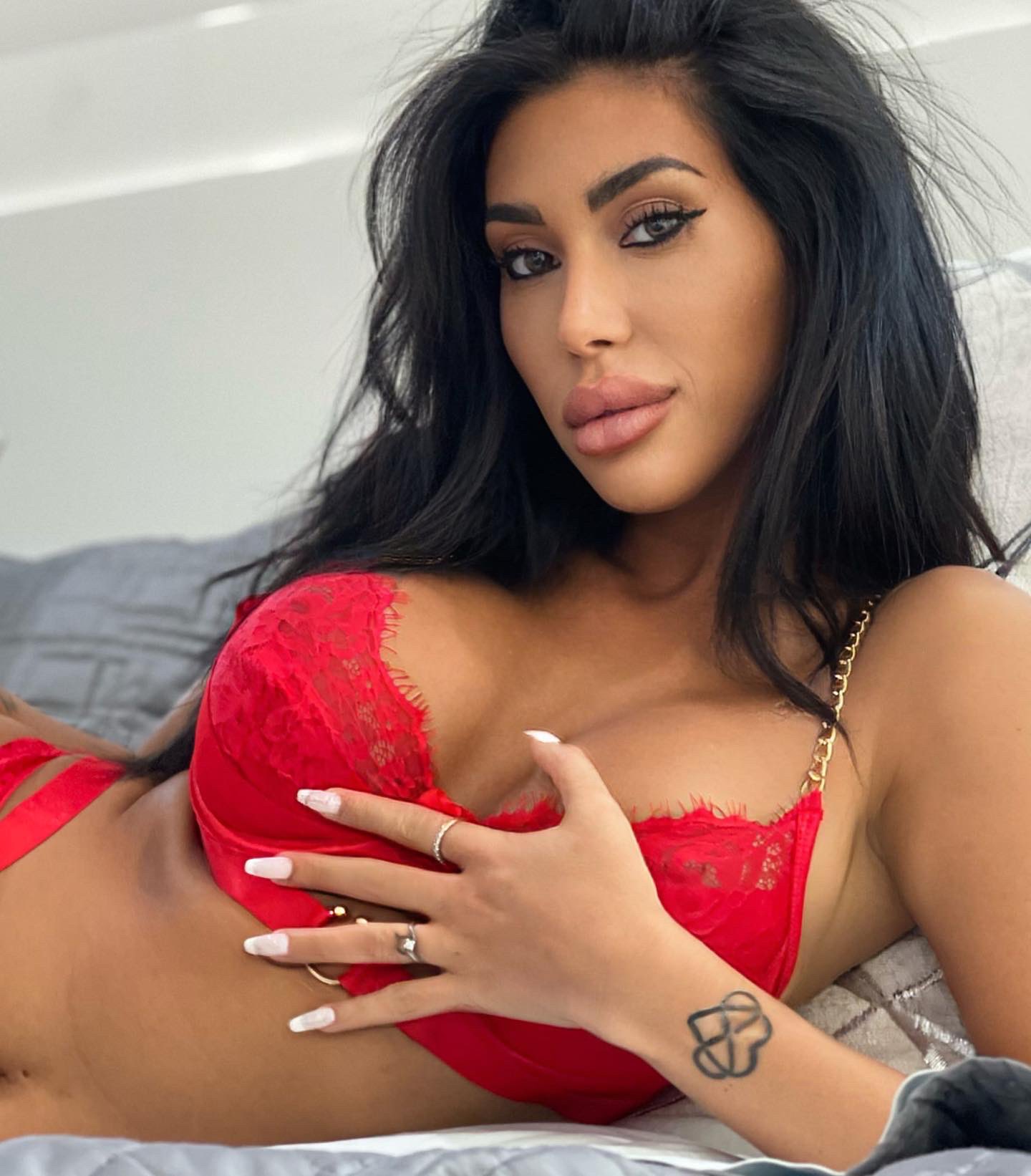 Vanessa Bentifeci - Free nude pics, galleries & more at Babepedia