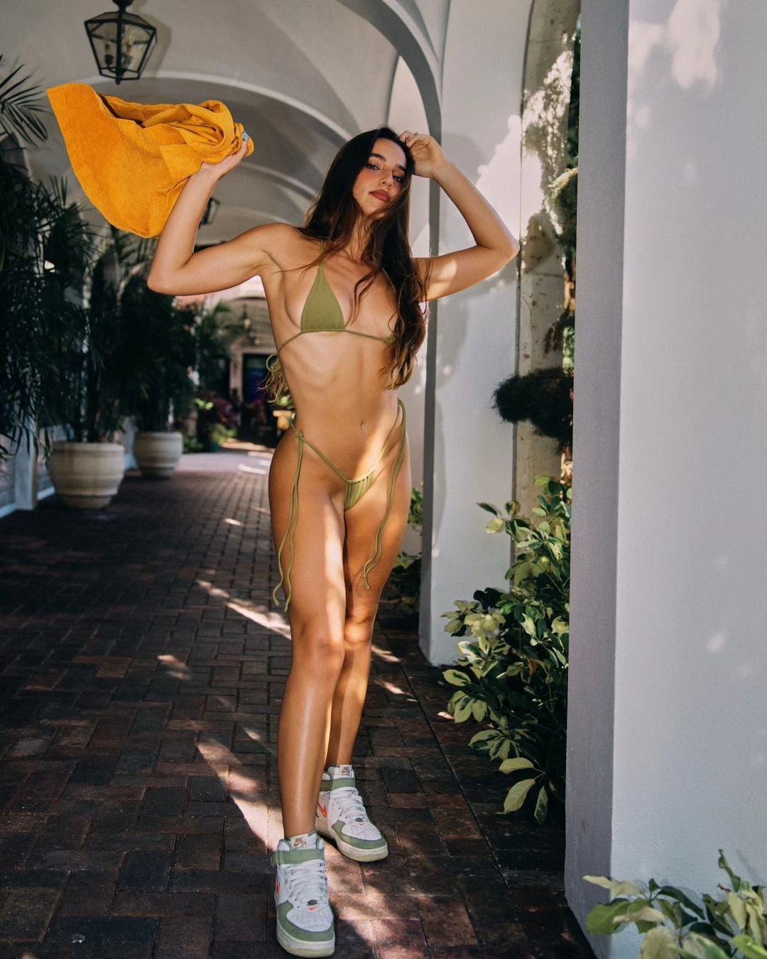 Vanessa Munley - Free pics, galleries & more at Babepedia