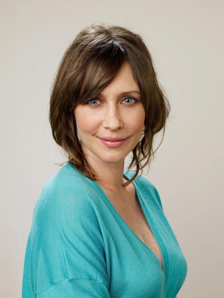 Vera Farmiga - Free pics, galleries & more at Babepedia