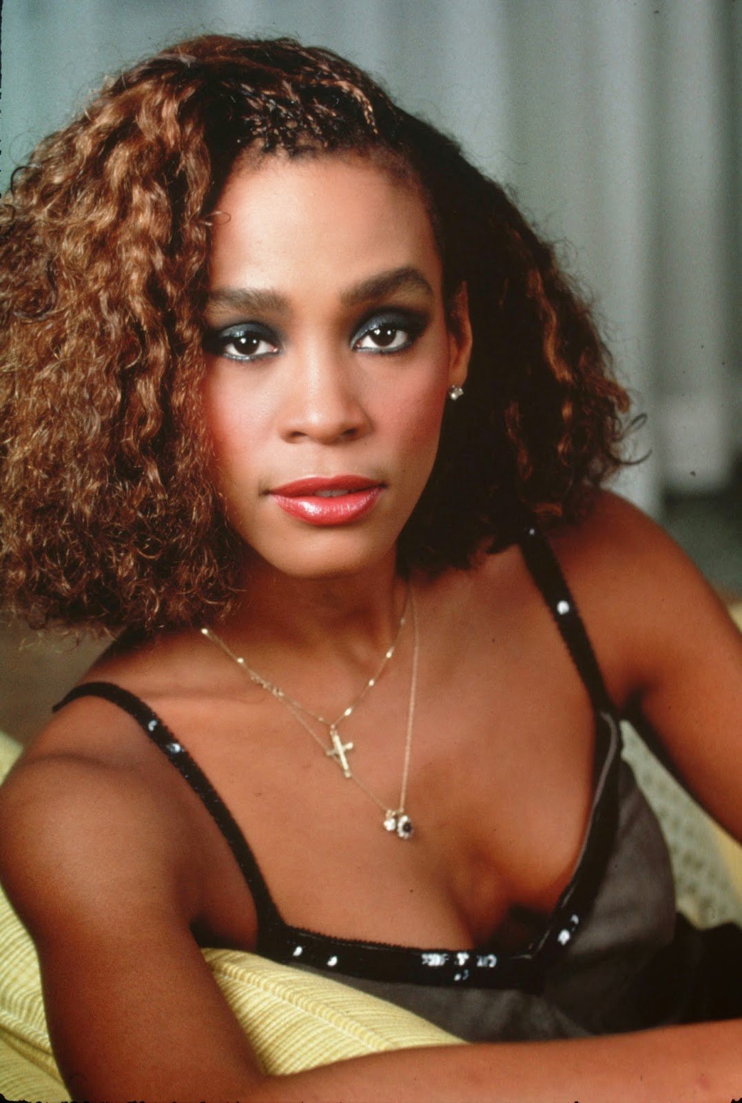 Whitney Houston - Free pics, galleries & more at Babepedia