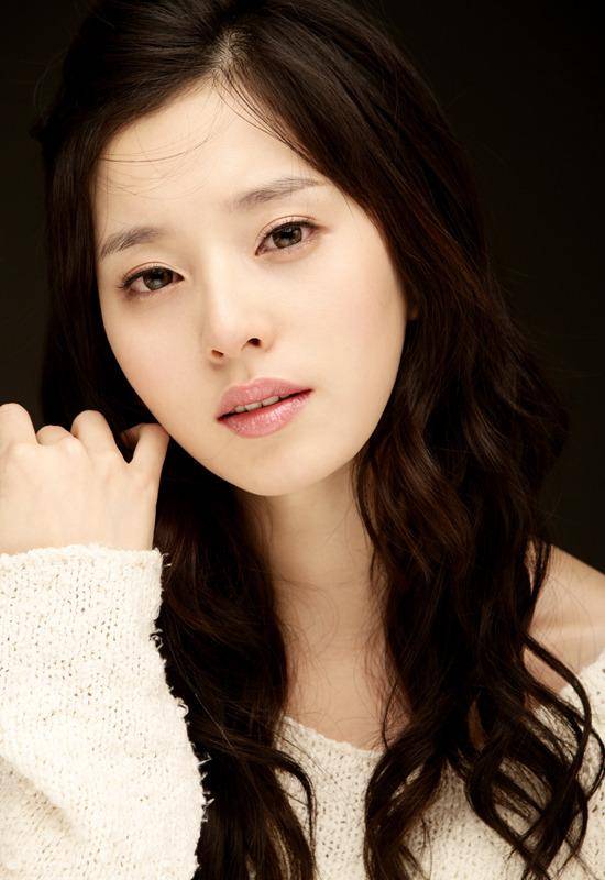 Woo Seung-yeon - Aktorka, Modelka