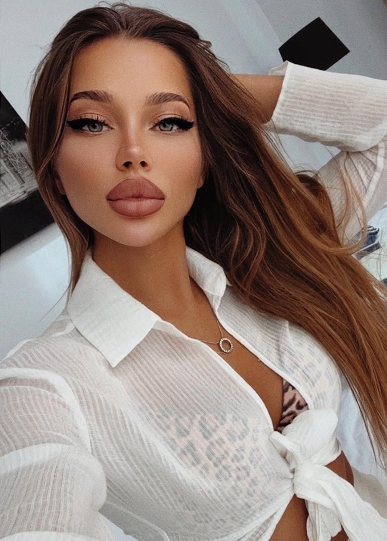 Yana Loginova - Free pics, galleries & more at Babepedia