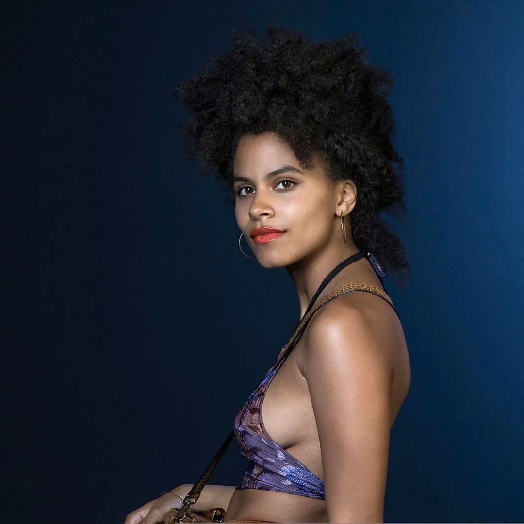 Zazie Beetz - Free pics, galleries & more at Babepedia