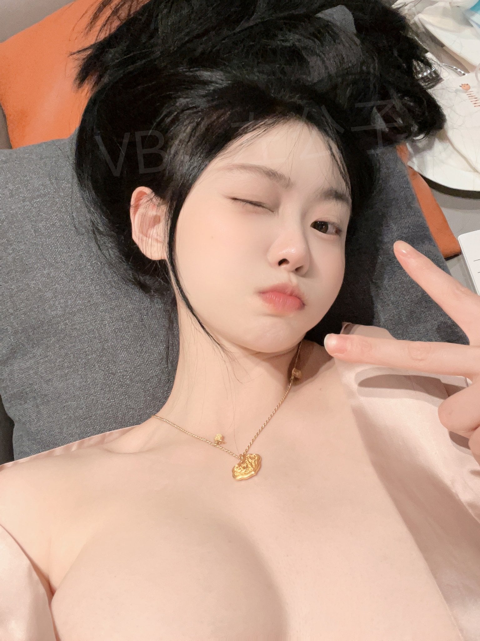 Zuo Gongzi - Free sexy pics, galleries & more at Babepedia